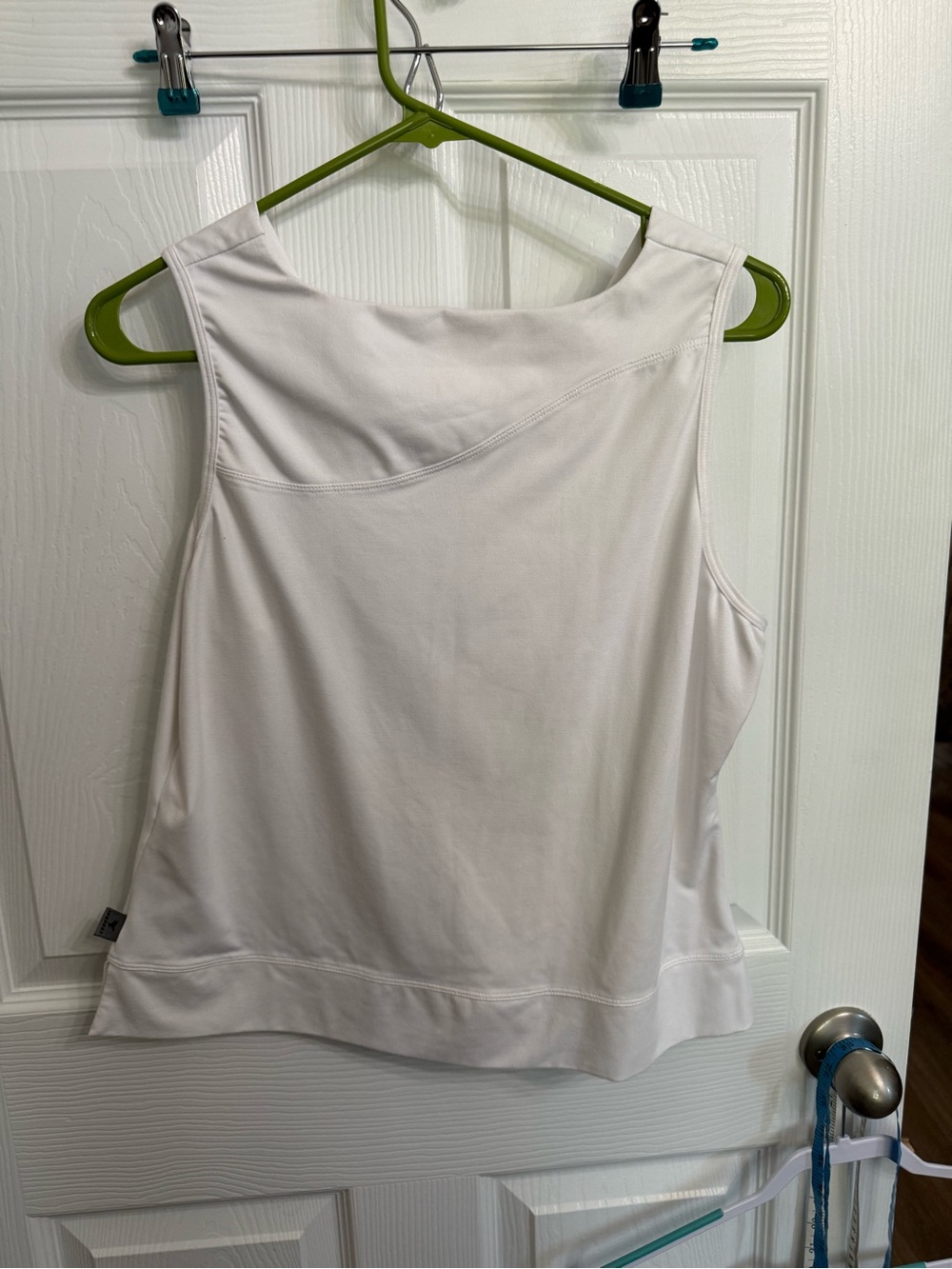Vintage InSport White Tank Top XL Made in USA Embroidered Y2K Activewear - Picture 3 of 6
